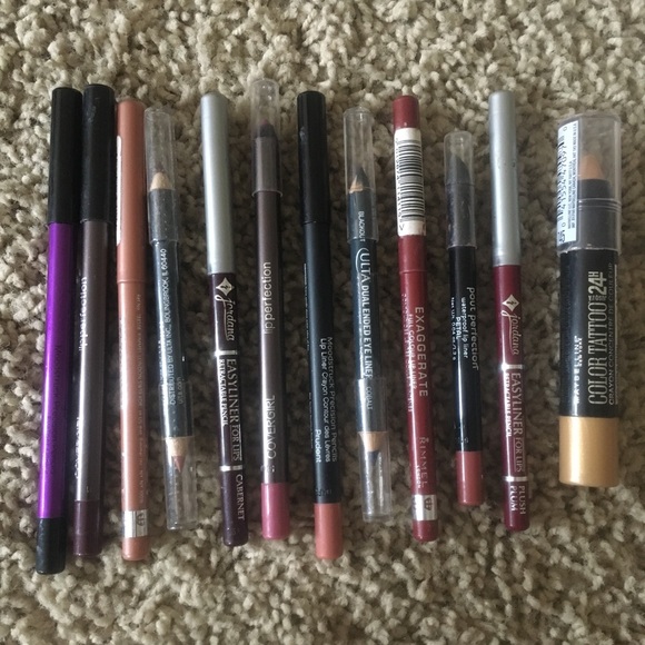 Multiple Lip Liners ( Younique Ulta Covergirl ETC) - Picture 1 of 1